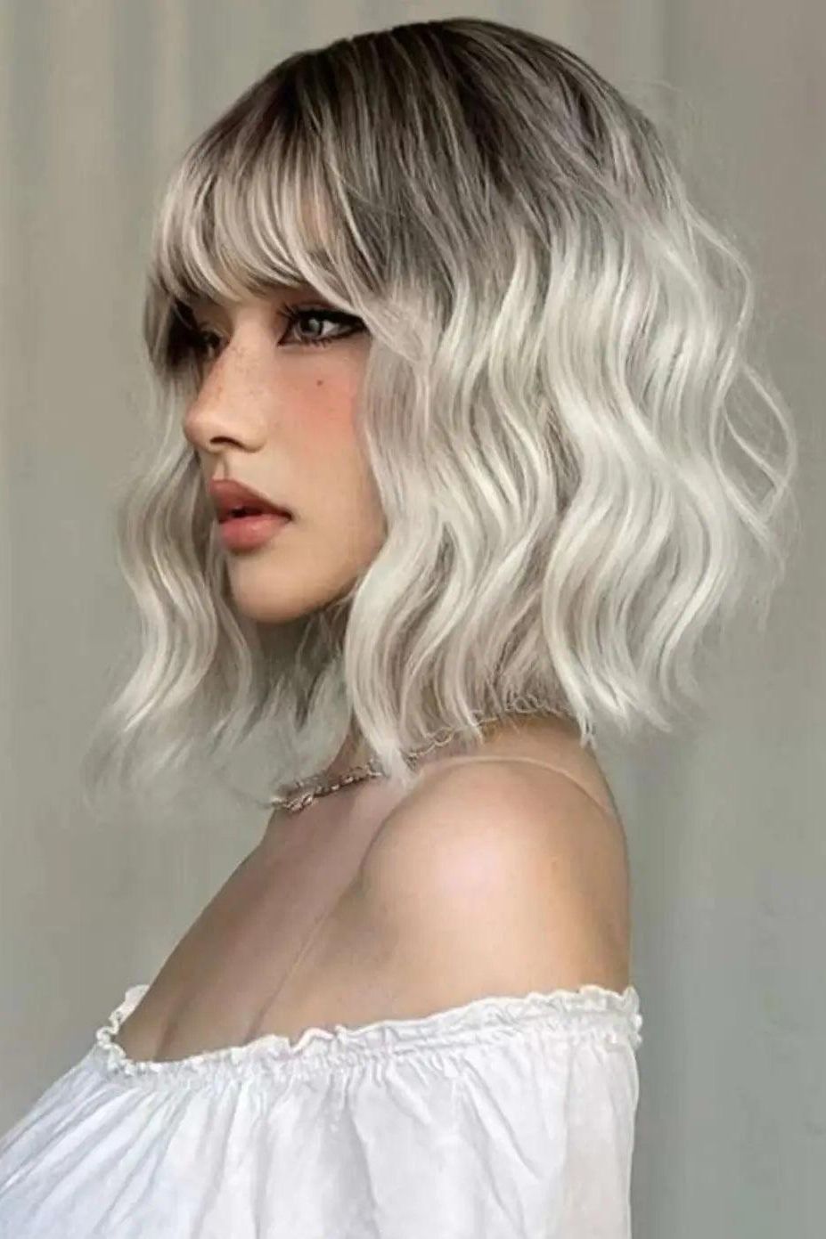 Ombre Short Wavy Cosplay Wigs with Bangs Light Platinum Bob Synthetic Hair - Labelle Boutique Hair   Ombre Short Wavy Cosplay Wigs with Bangs Light Platinum Bob Synthetic Hair 